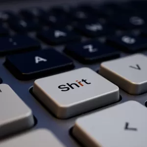 Jak zrobić podłogę na klawiaturze na dole